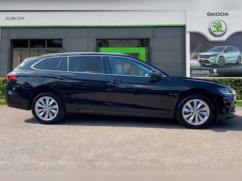 Used Skoda Superb 2024 for sale - 77032514: Photo