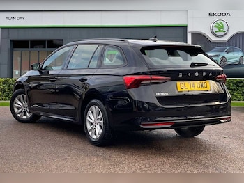 Used Skoda Octavia 2024 for sale - 77042653: Photo