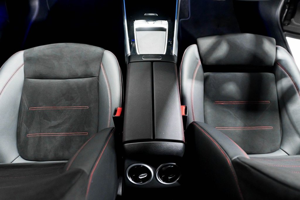 Used Mercedes-Benz GLB 2024 for sale - 77563757: Photo 31