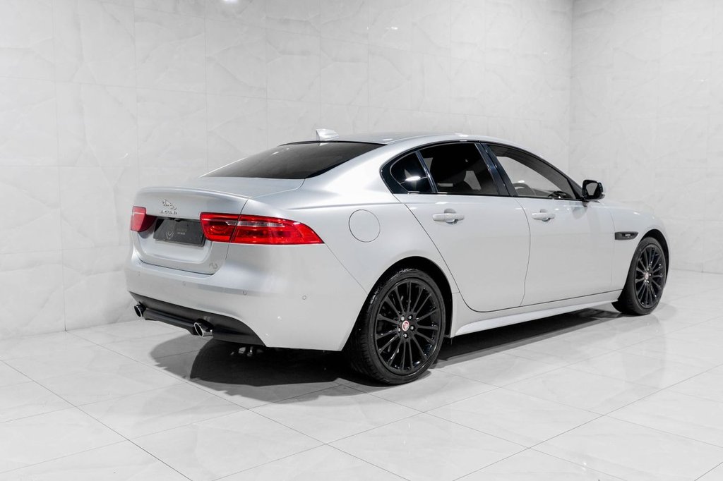 Used Jaguar XE 2018 for sale - 76454684: Photo 16