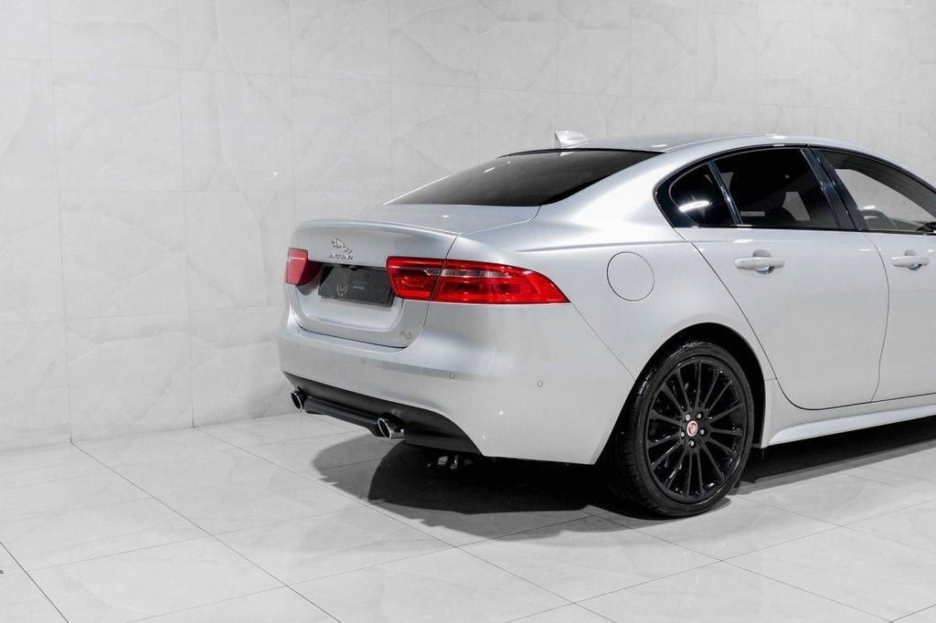 Used Jaguar XE 2018 for sale - 76454684: Photo 17