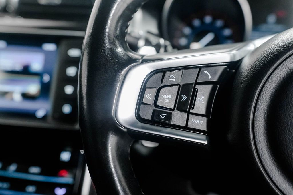 Used Jaguar XE 2018 for sale - 76454684: Photo 32