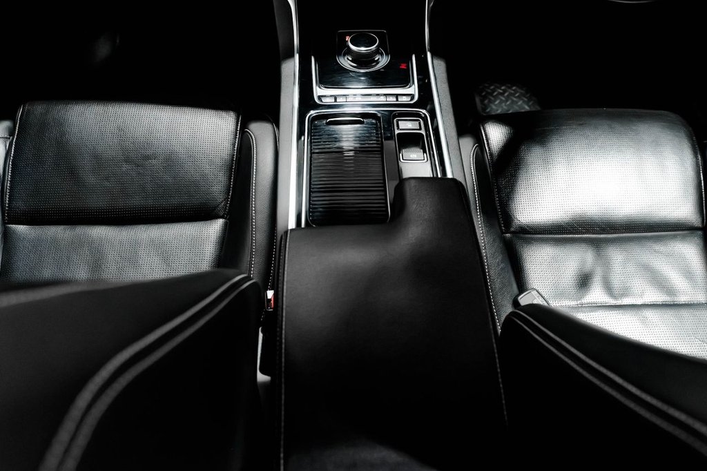 Used Jaguar XE 2018 for sale - 76454684: Photo 42