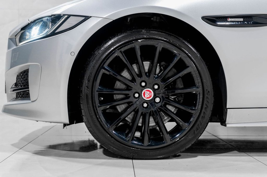 Used Jaguar XE 2018 for sale - 76454684: Photo 8