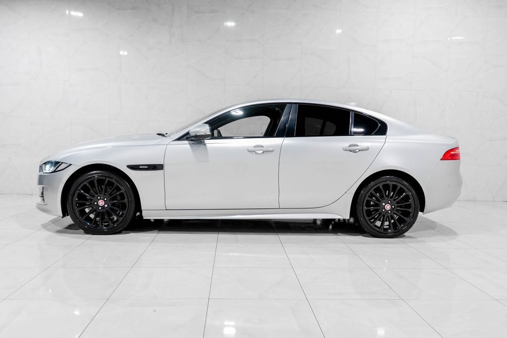 Used Jaguar XE 2018 for sale - 76454684: Photo 9