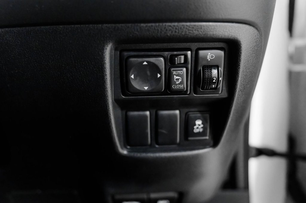 Used Nissan Juke 2013 for sale - 77764961: Photo 17