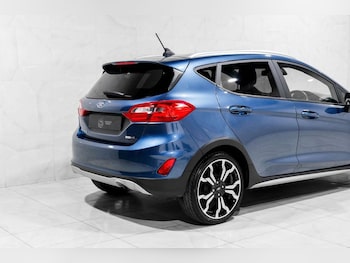 Used Ford Fiesta 2020 for sale - 76417011: Photo