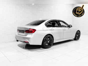 Used BMW 3 Series 2018 for sale - 76417171: Photo