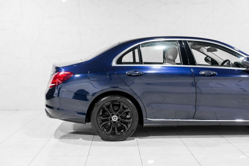 Used Mercedes-Benz C Class 2018 for sale - 76469641: Photo 10