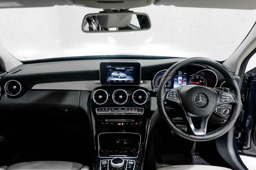 Used Mercedes-Benz C Class 2018 for sale - 76469641: Photo 29