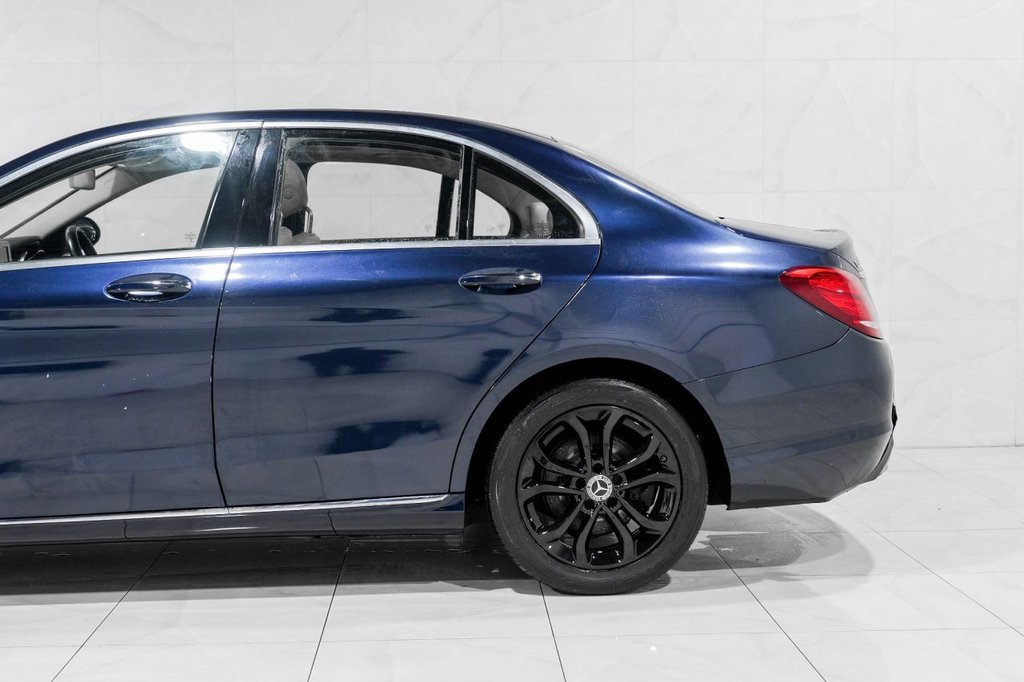 Used Mercedes-Benz C Class 2018 for sale - 76469641: Photo 40