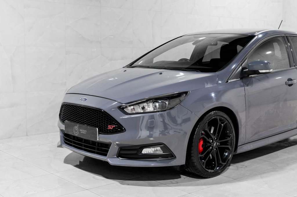 Used Ford Focus 2017 for sale - 77250348: Photo 4