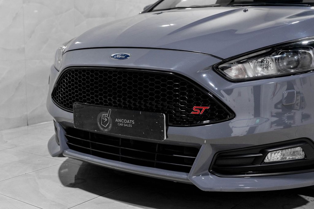 Used Ford Focus 2017 for sale - 77250348: Photo 5