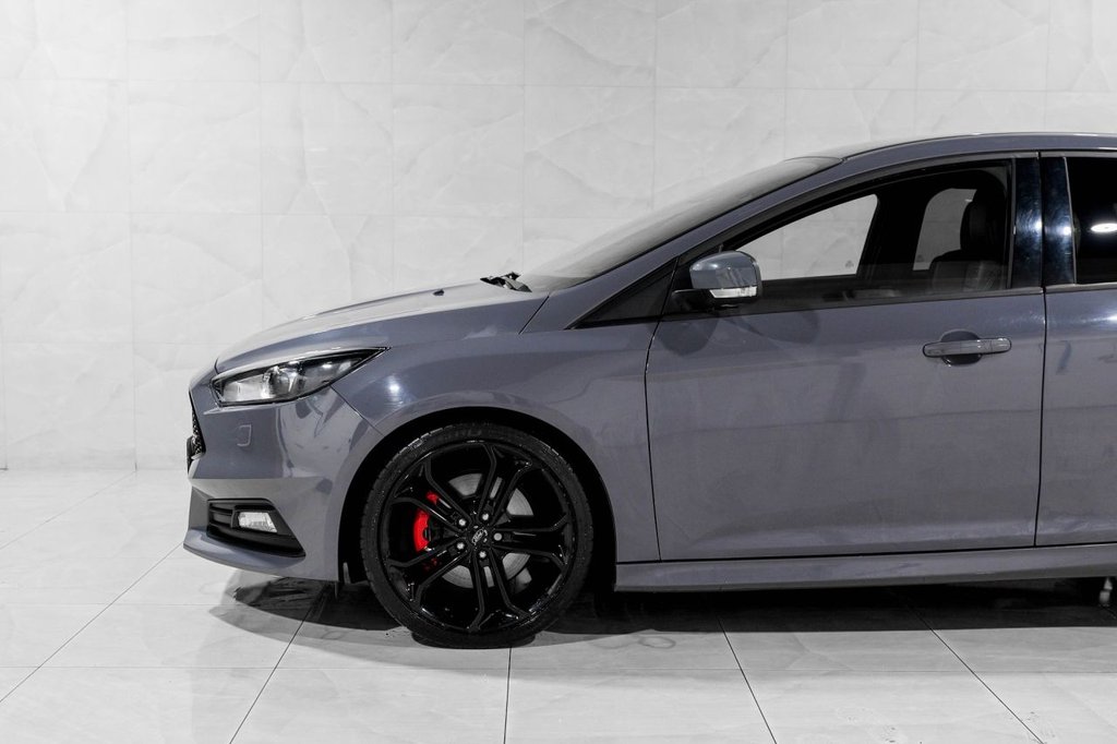 Used Ford Focus 2017 for sale - 77250348: Photo 8