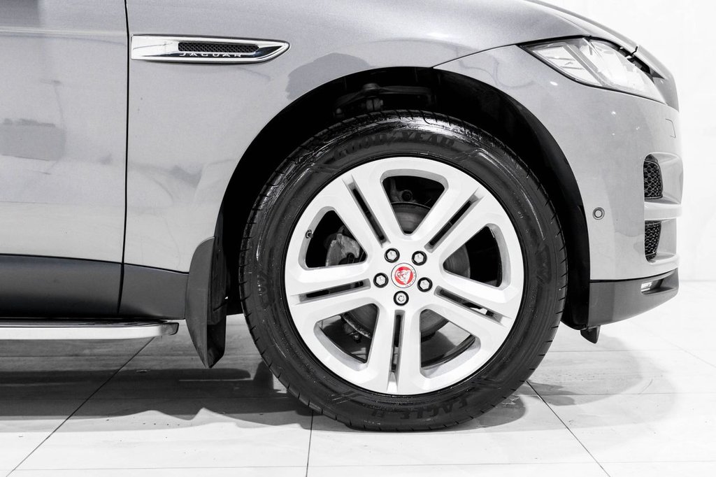 Used Jaguar F-Pace 2016 for sale - 76417088: Photo 12