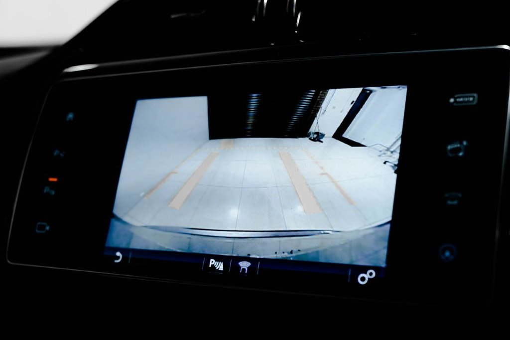 Used Jaguar F-Pace 2016 for sale - 76417088: Photo 24