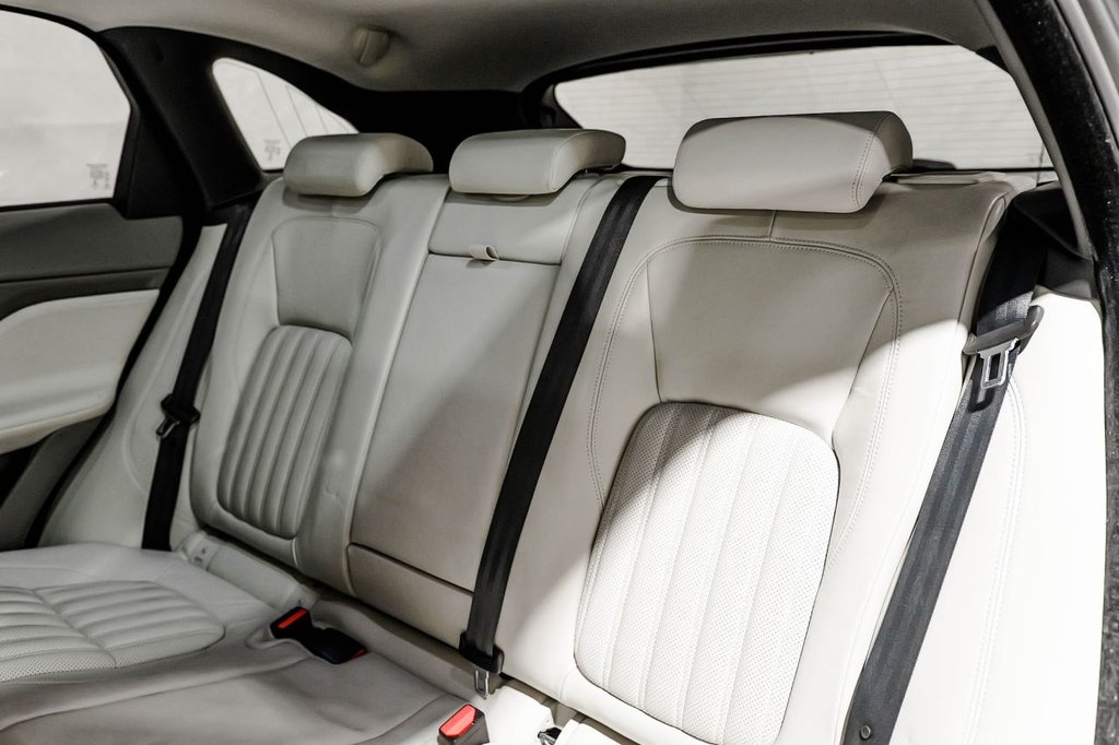 Used Jaguar F-Pace 2016 for sale - 76417088: Photo 48