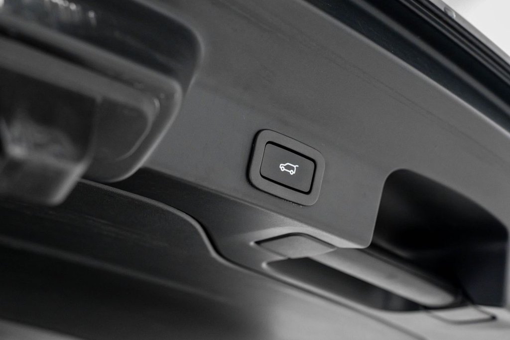 Used Jaguar F-Pace 2016 for sale - 76417088: Photo 50