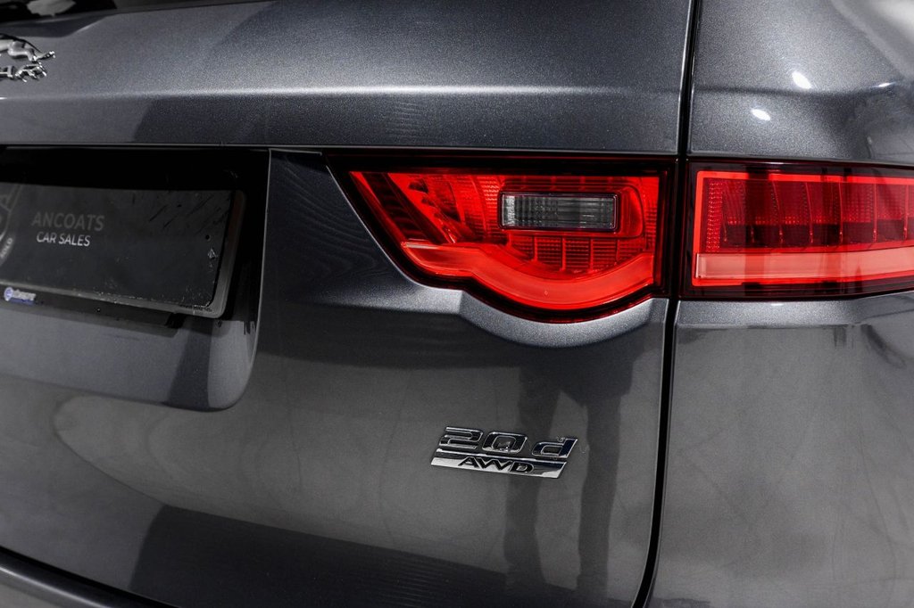 Used Jaguar F-Pace 2016 for sale - 76417088: Photo 6