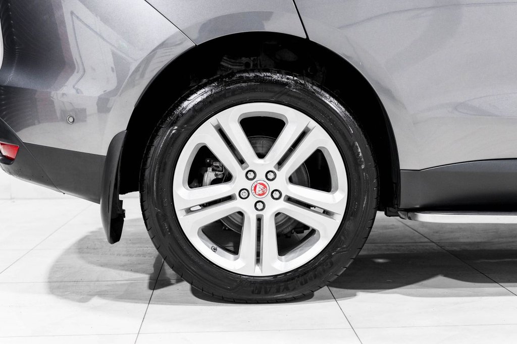 Used Jaguar F-Pace 2016 for sale - 76417088: Photo 9