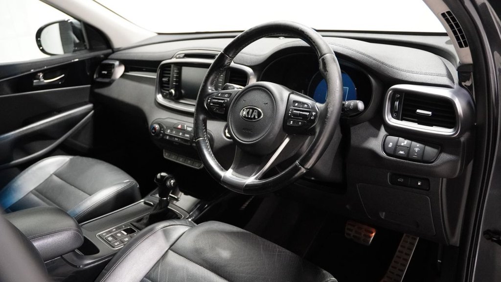 Used Kia Sorento 2015 for sale - 77673598: Photo 2