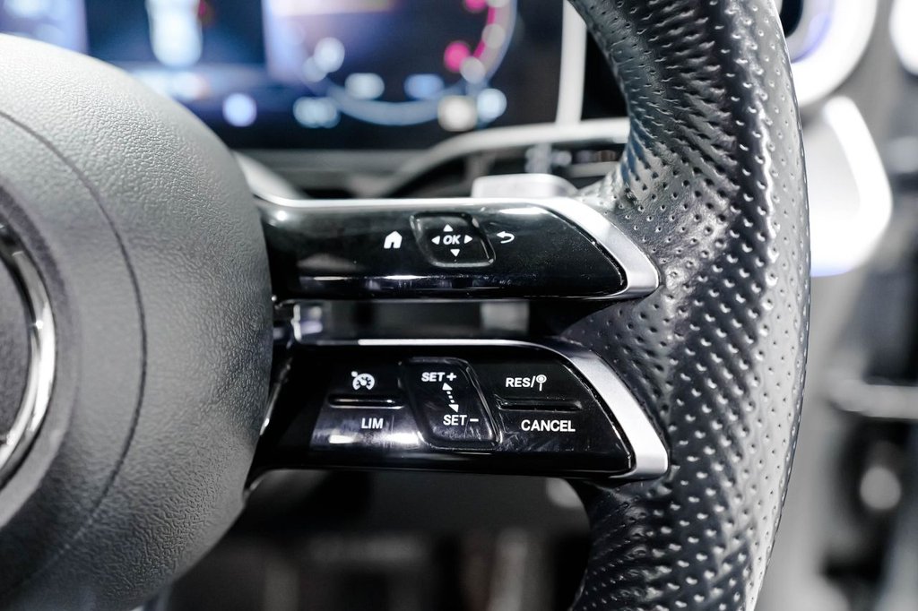 Used Mercedes-Benz C Class 2023 for sale - 77563904: Photo 35