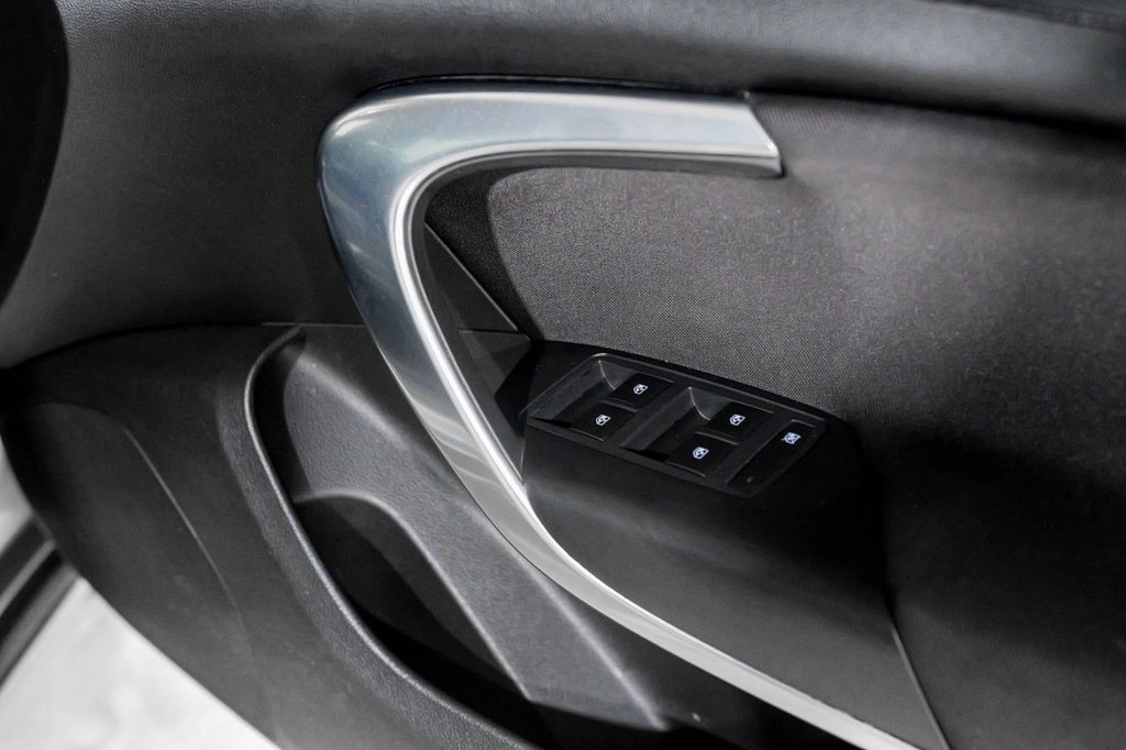 Used Vauxhall Insignia 2015 for sale - 77764817: Photo 28