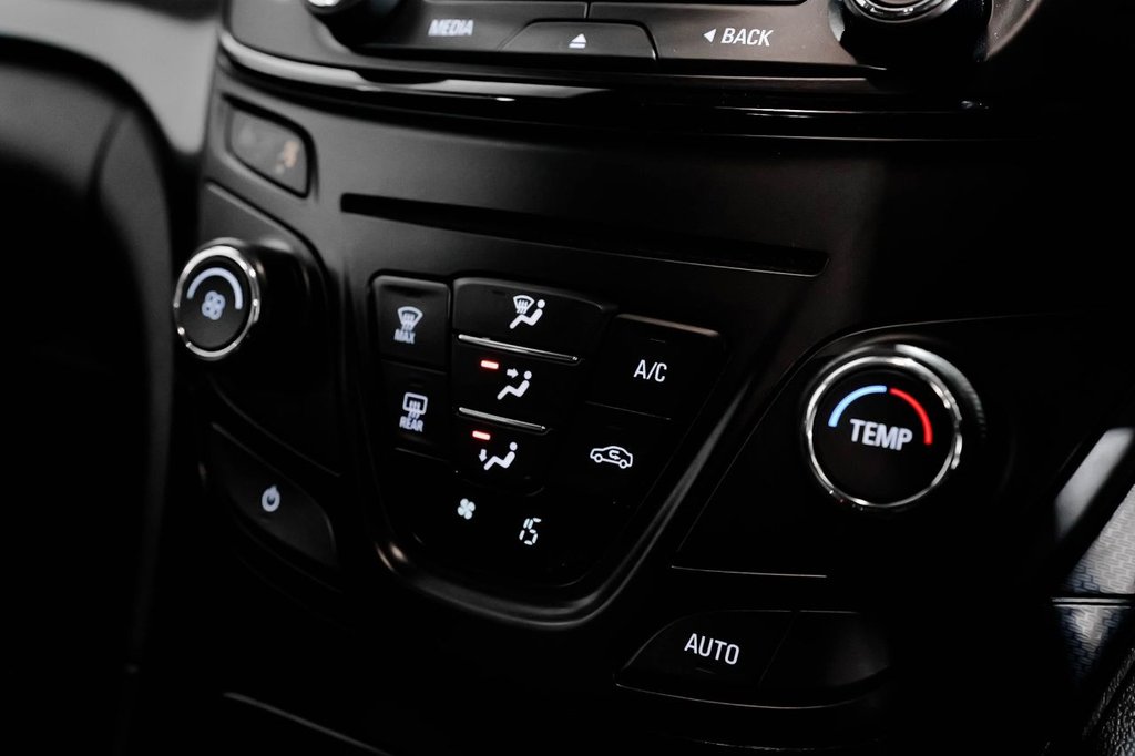 Used Vauxhall Insignia 2015 for sale - 77764817: Photo 37