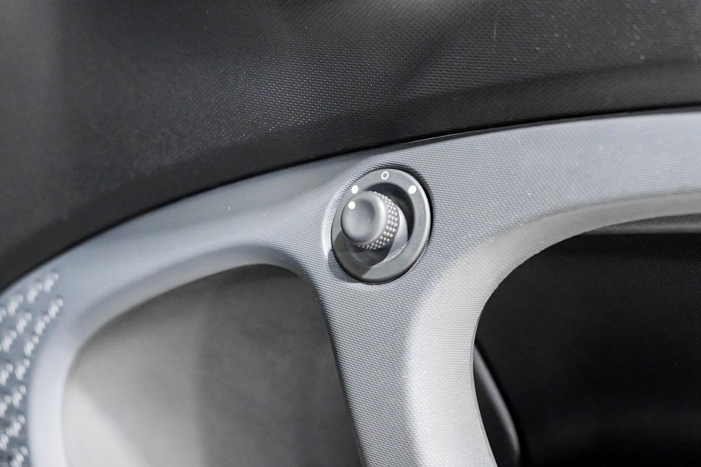 Used smart fortwo 2018 for sale - 76417223: Photo 13