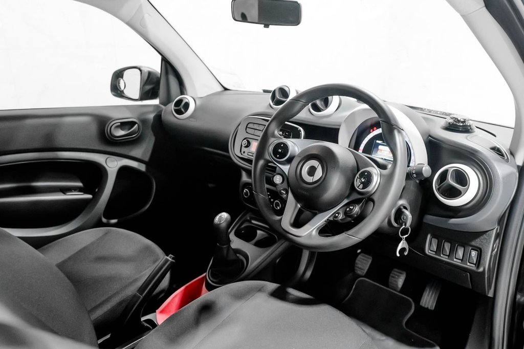 Used smart fortwo 2018 for sale - 76417223: Photo 16