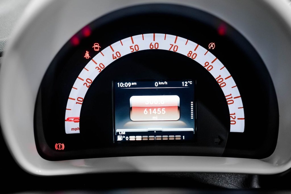 Used smart fortwo 2018 for sale - 76417223: Photo 22