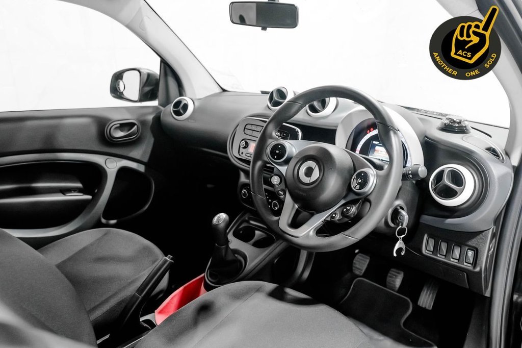 Used smart fortwo 2018 for sale - 76417223: Photo 3