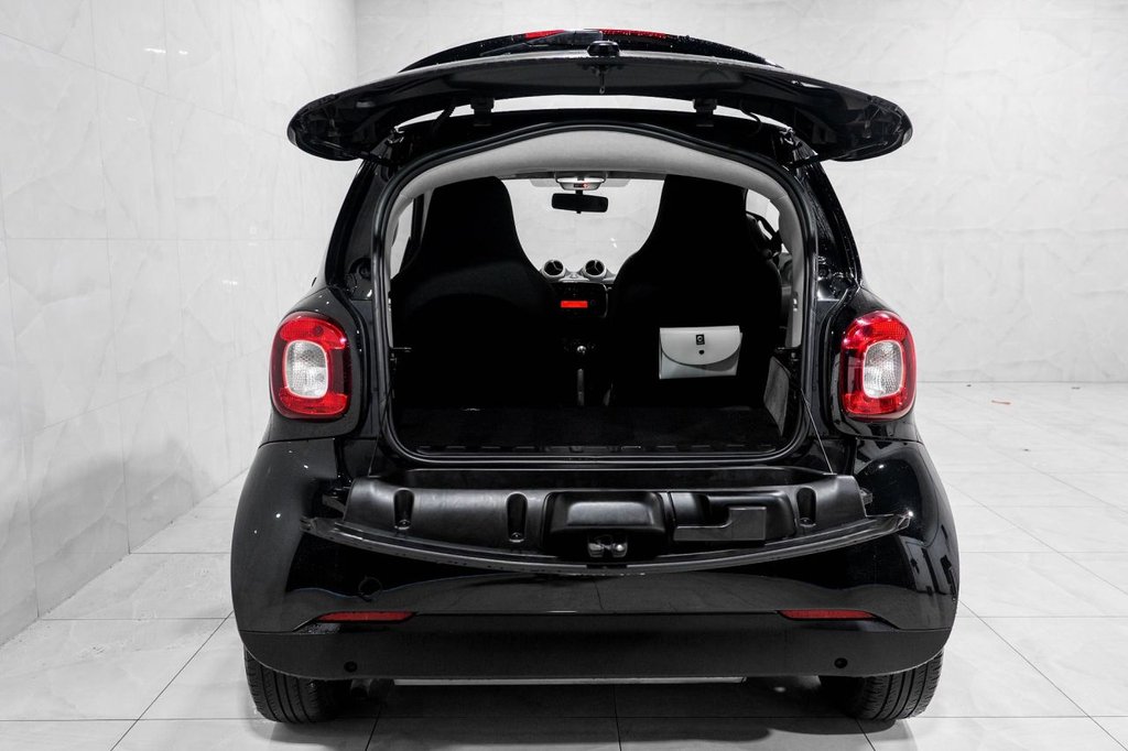 Used smart fortwo 2018 for sale - 76417223: Photo 5