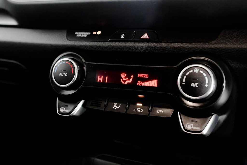 Used Kia Stonic 2020 for sale - 76416933: Photo 38