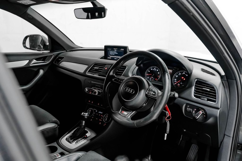 Used Audi Q3 2017 for sale - 76623376: Photo 3