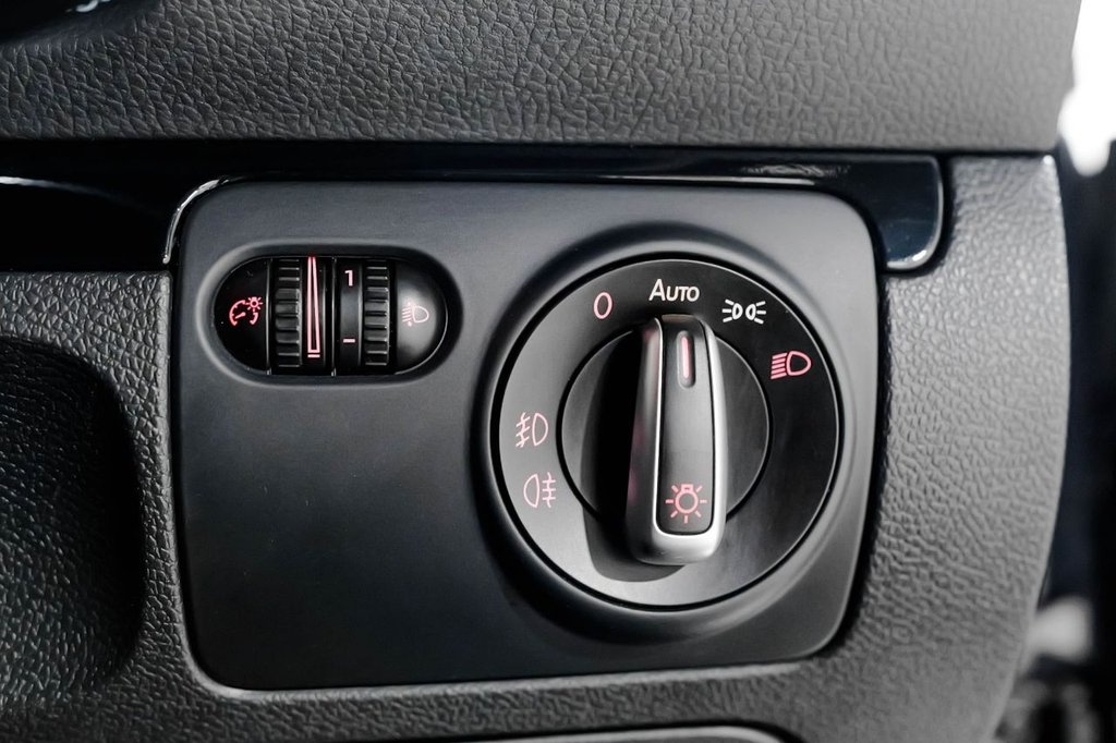 Used Volkswagen Scirocco 2013 for sale - 77571477: Photo 30