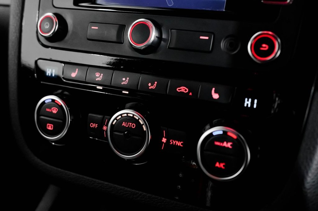 Used Volkswagen Scirocco 2013 for sale - 77571477: Photo 37