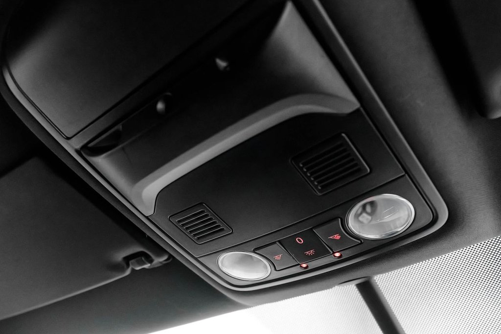 Used Volkswagen Scirocco 2013 for sale - 77571477: Photo 43