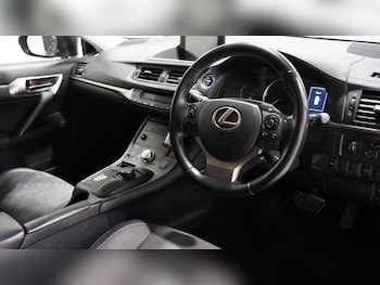 Used Lexus CT 2017 for sale - 78472437: Photo