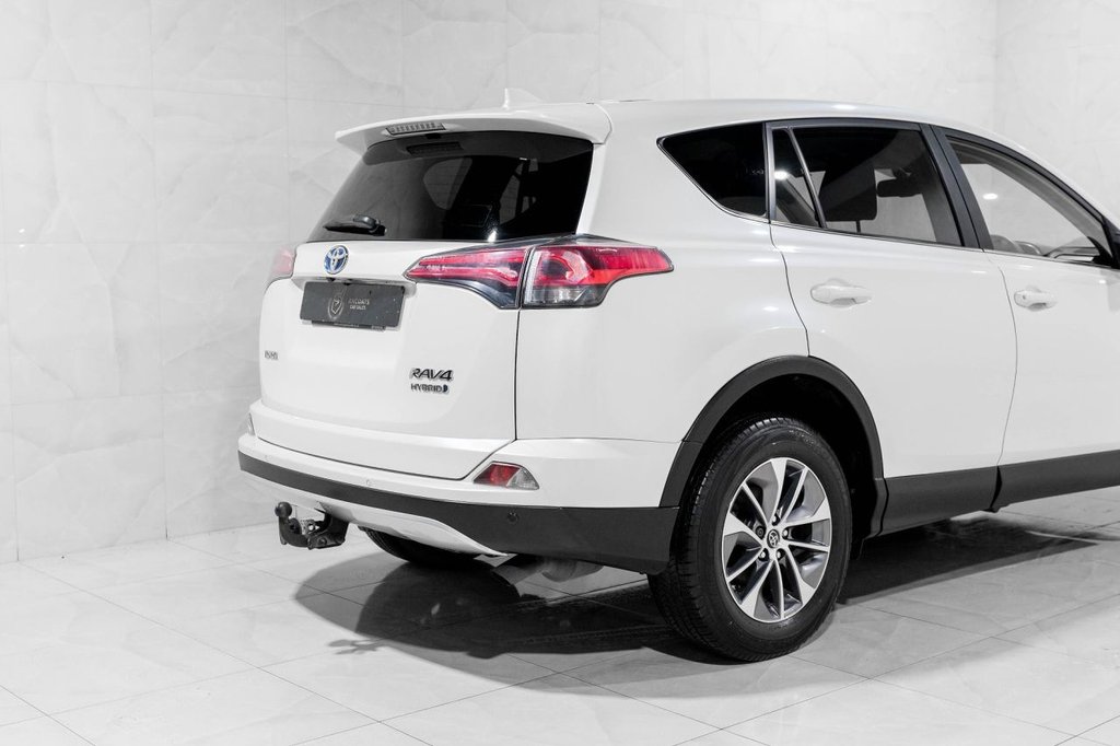 Used Toyota RAV4 2016 for sale - 77436964: Photo 17