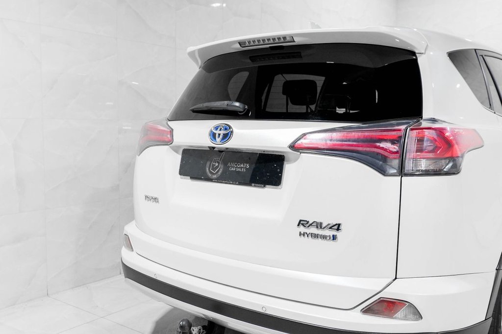 Used Toyota RAV4 2016 for sale - 77436964: Photo 18