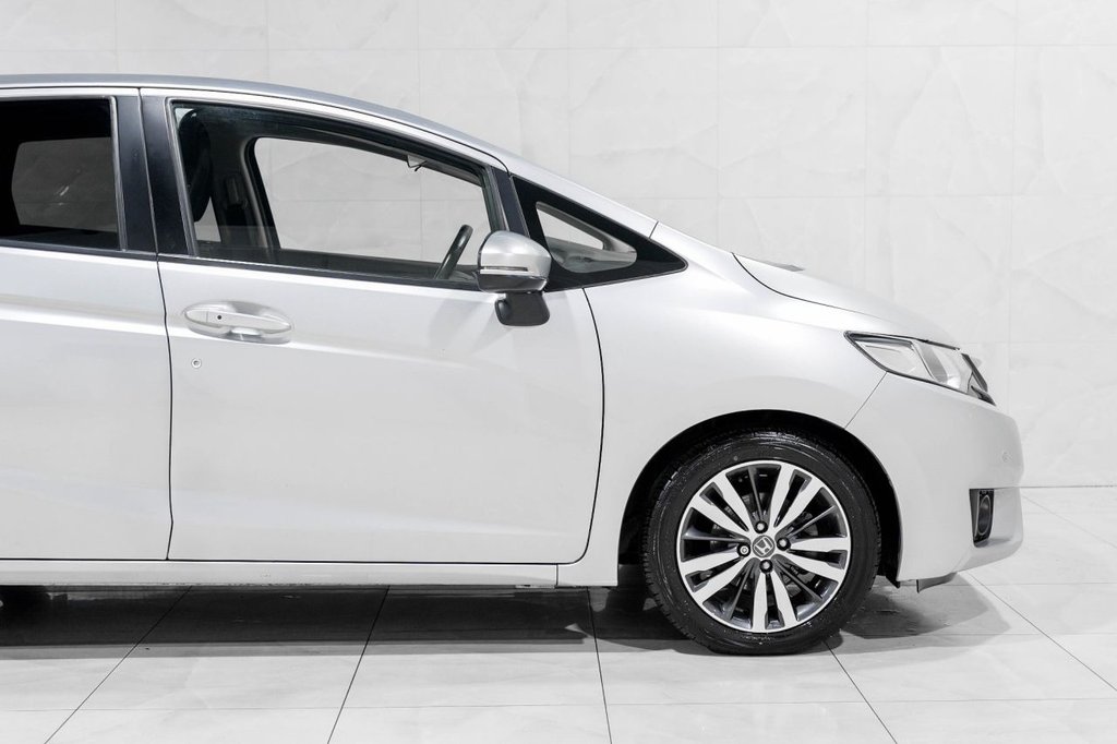 Used Honda Jazz 2017 for sale - 76416885: Photo 12