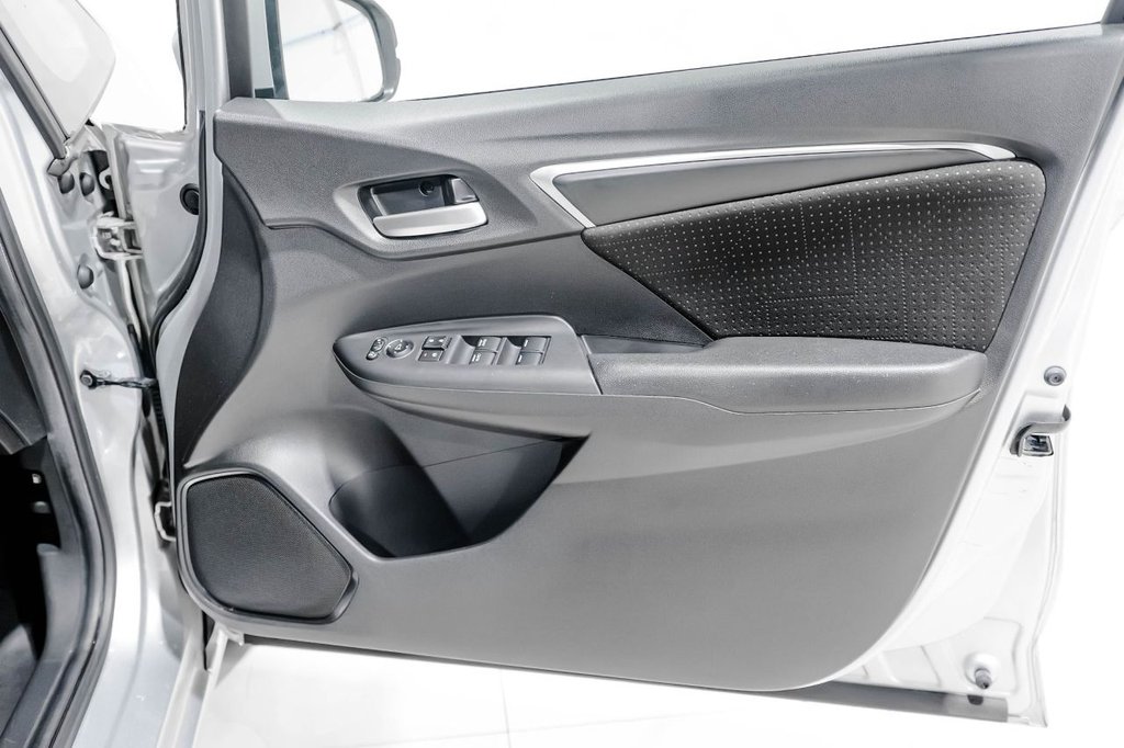 Used Honda Jazz 2017 for sale - 76416885: Photo 14