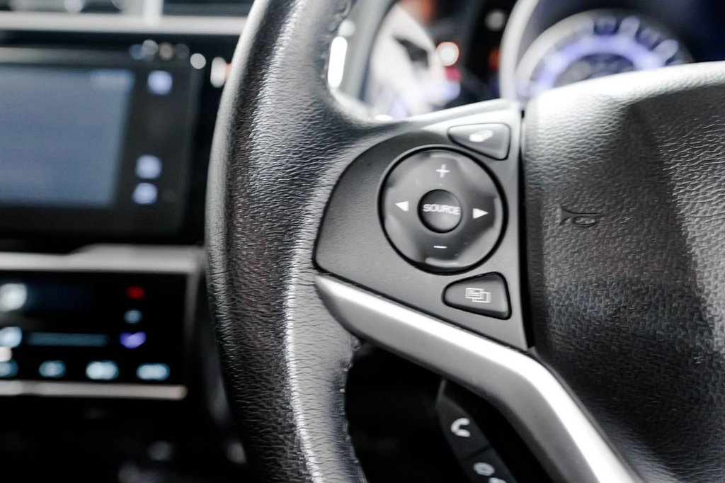 Used Honda Jazz 2017 for sale - 76416885: Photo 19