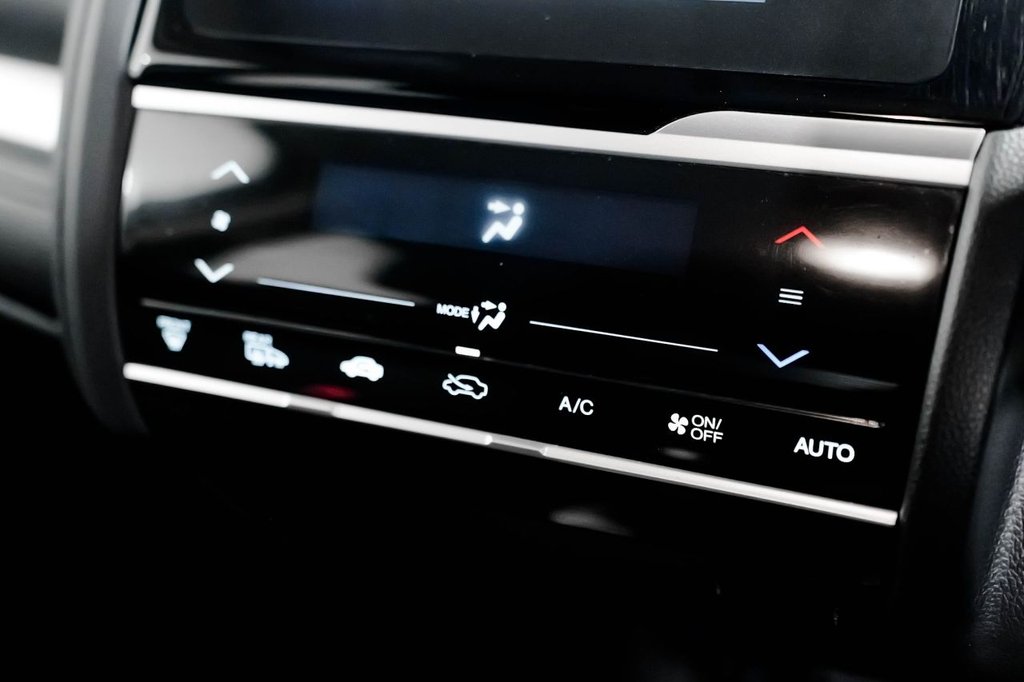 Used Honda Jazz 2017 for sale - 76416885: Photo 22