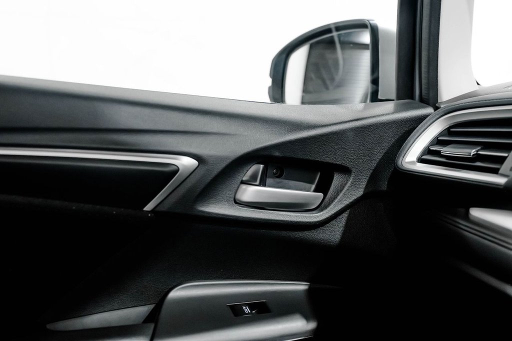 Used Honda Jazz 2017 for sale - 76416885: Photo 24