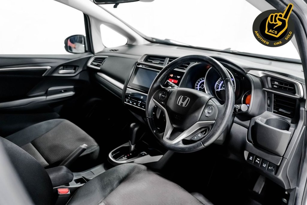 Used Honda Jazz 2017 for sale - 76416885: Photo 3