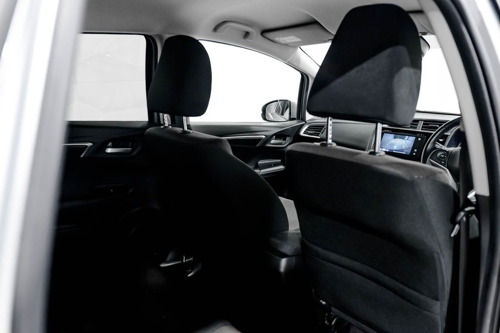 Used Honda Jazz 2017 for sale - 76416885: Photo 31