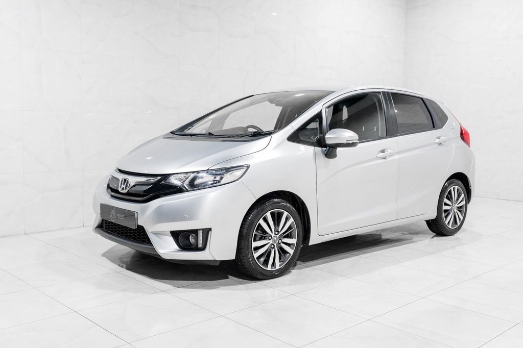 Used Honda Jazz 2017 for sale - 76416885: Photo 32