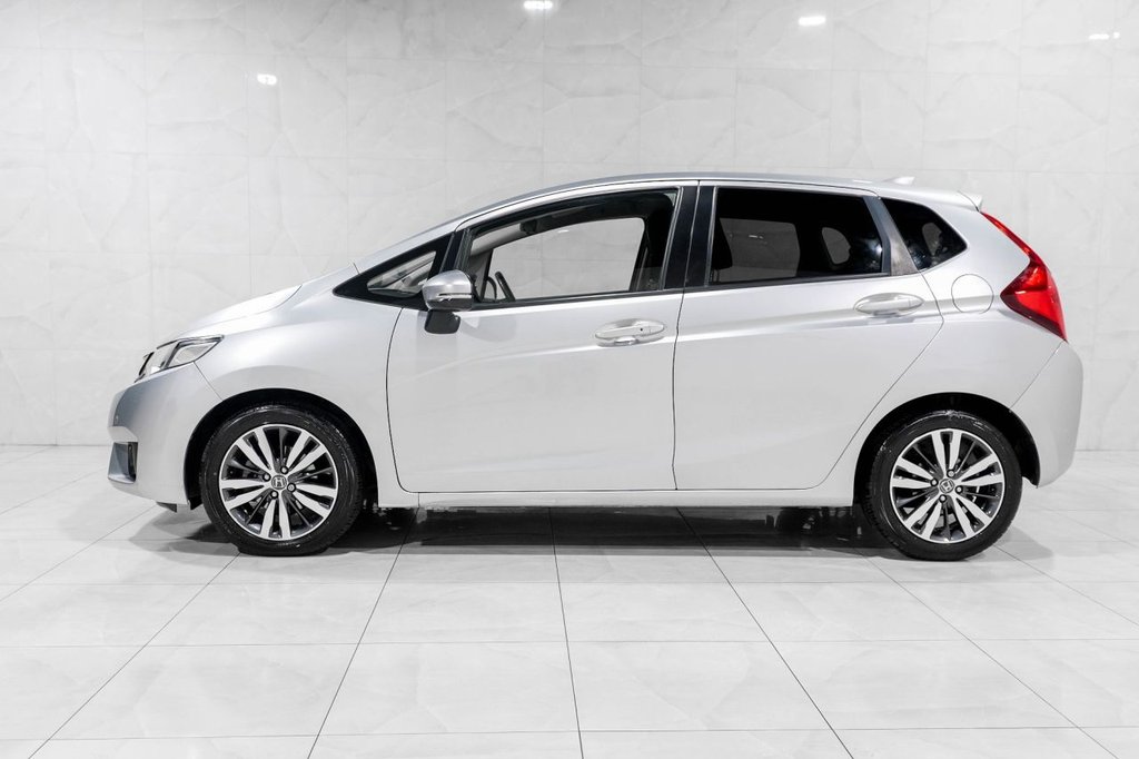 Used Honda Jazz 2017 for sale - 76416885: Photo 38